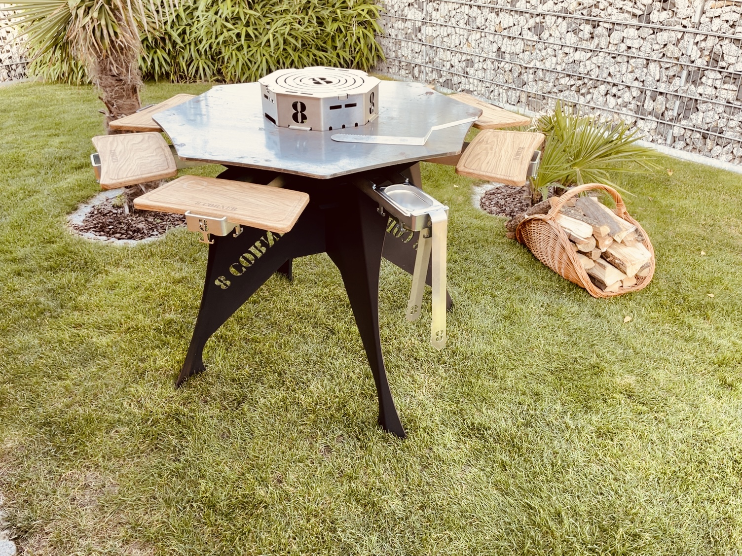 Grillerhöhung mit Abdeckung – Bild 4